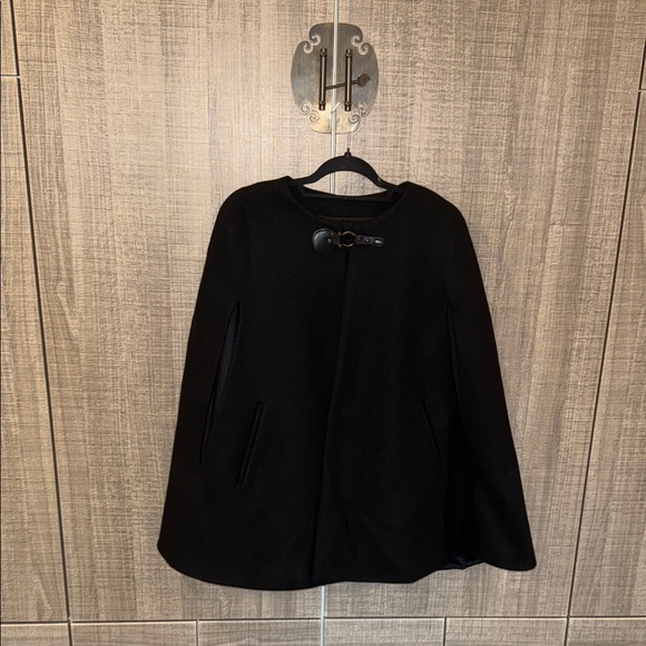 Forever 21 Jackets & Blazers - Forever 21 Black Cape Coat